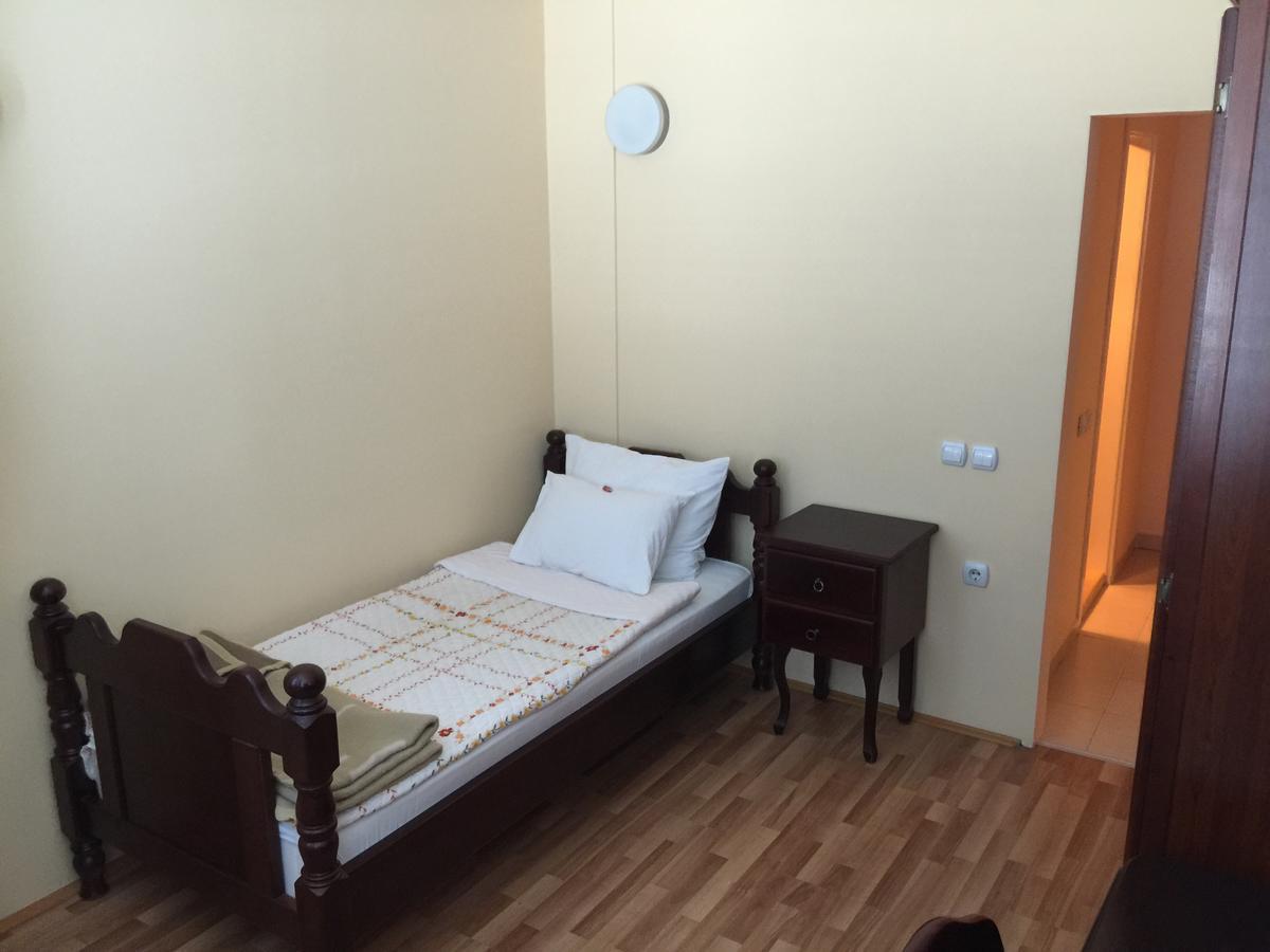 Bed & Breakfast Karavan Raška エクステリア 写真