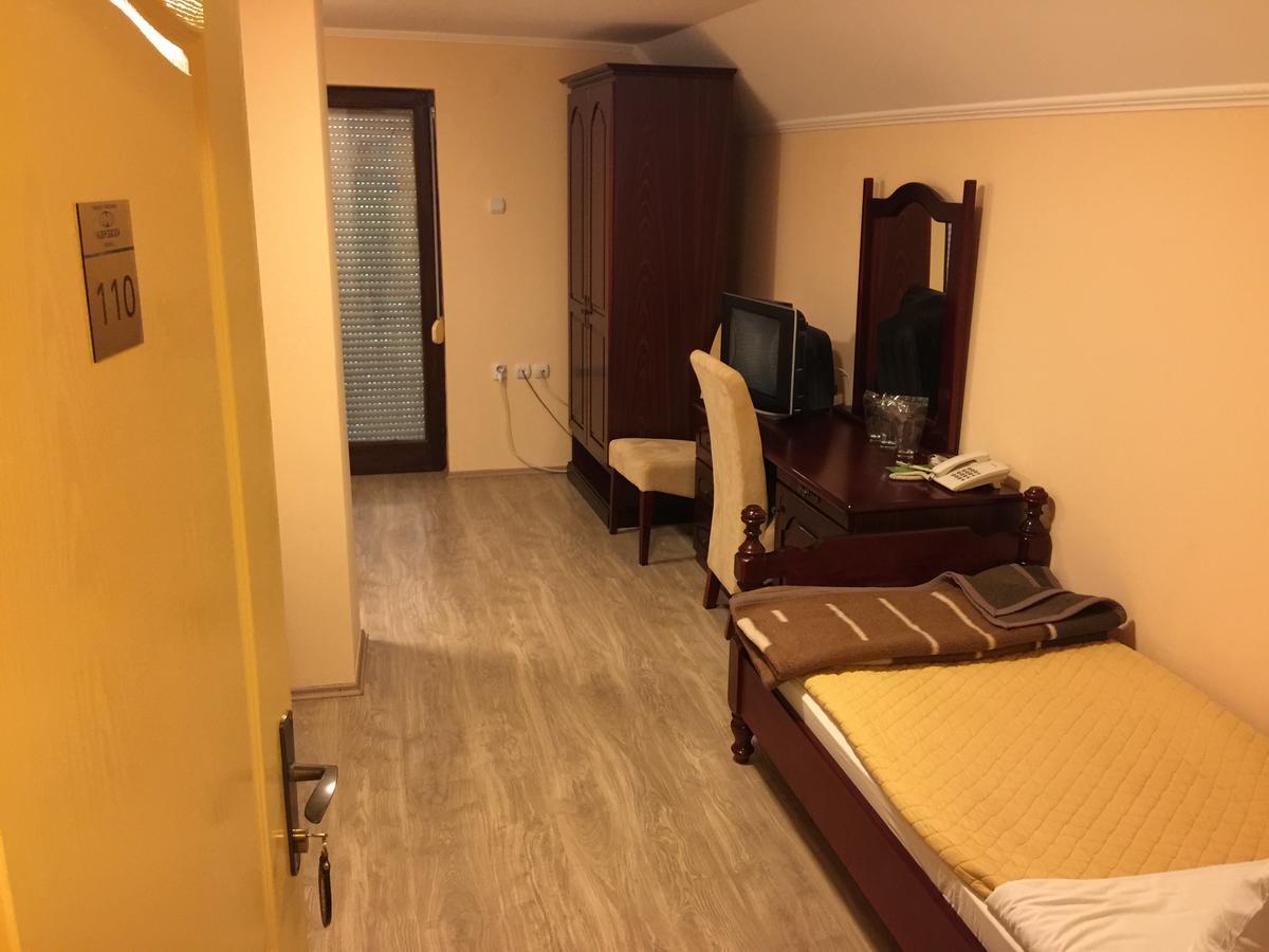 Bed & Breakfast Karavan Raška 部屋 写真